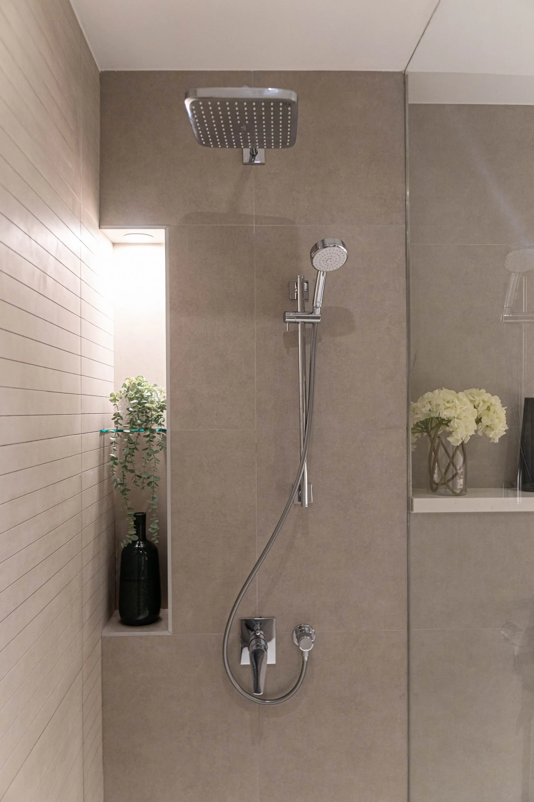 LIV-Marina-Dubai-investindxb-12-scaled