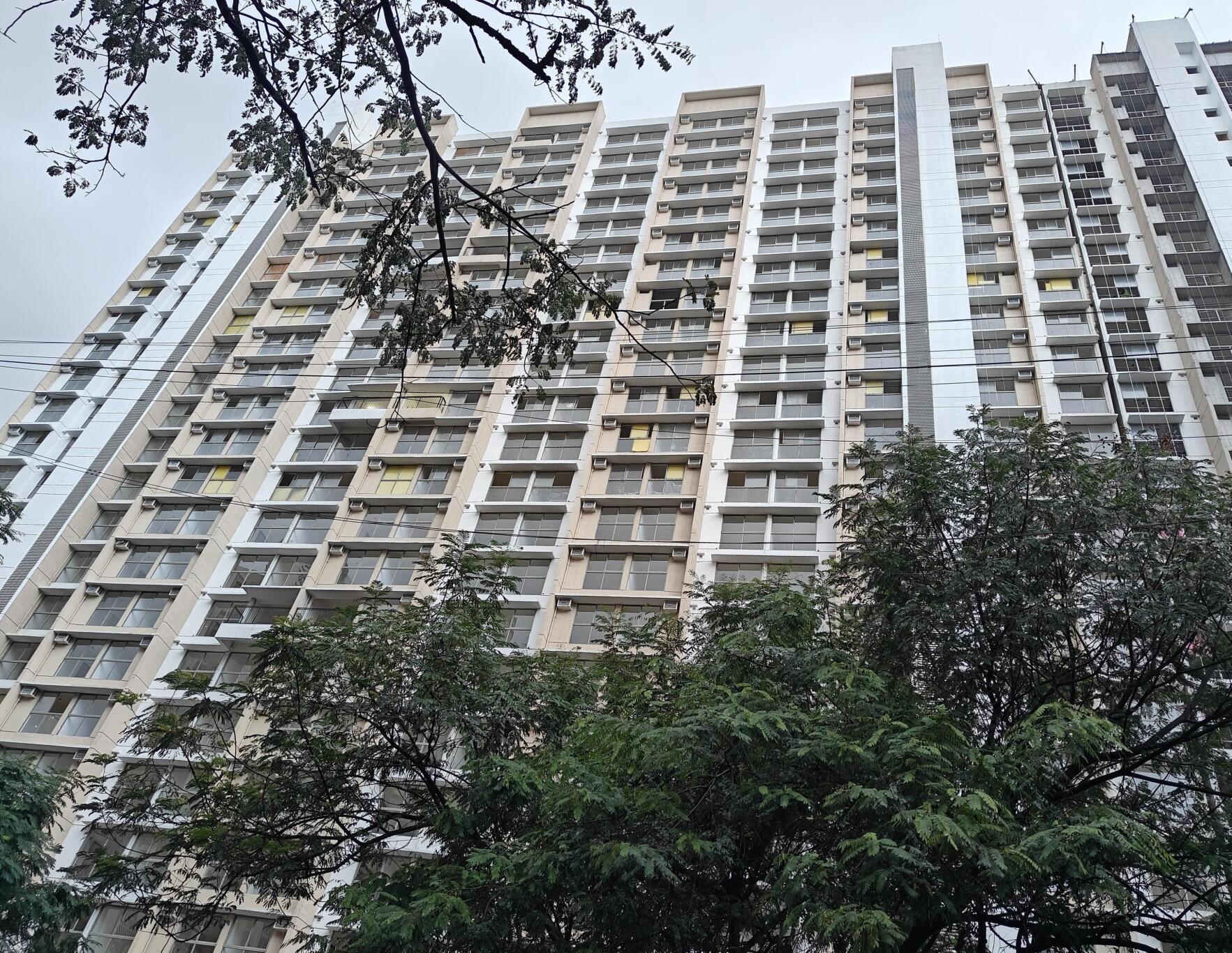 d3ylbhy_1762498992_669500775_optOrig