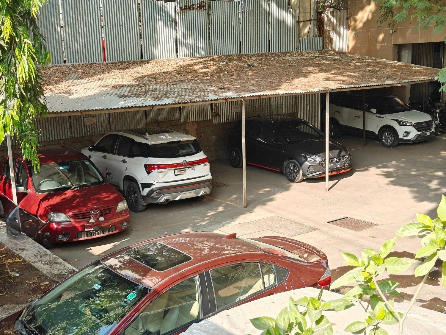 futog9e_1750060213_607477573_optOrig