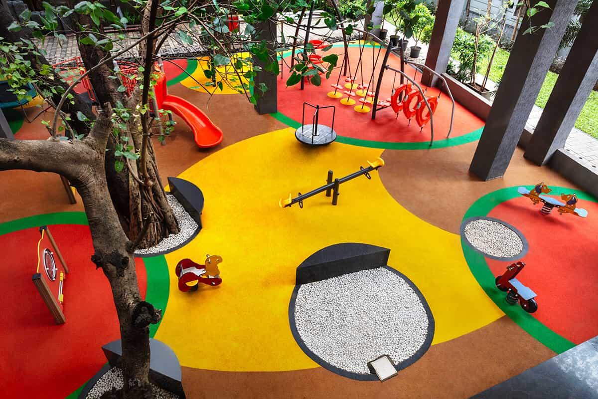 eaqqjre_1745412485_589422099_optOrig